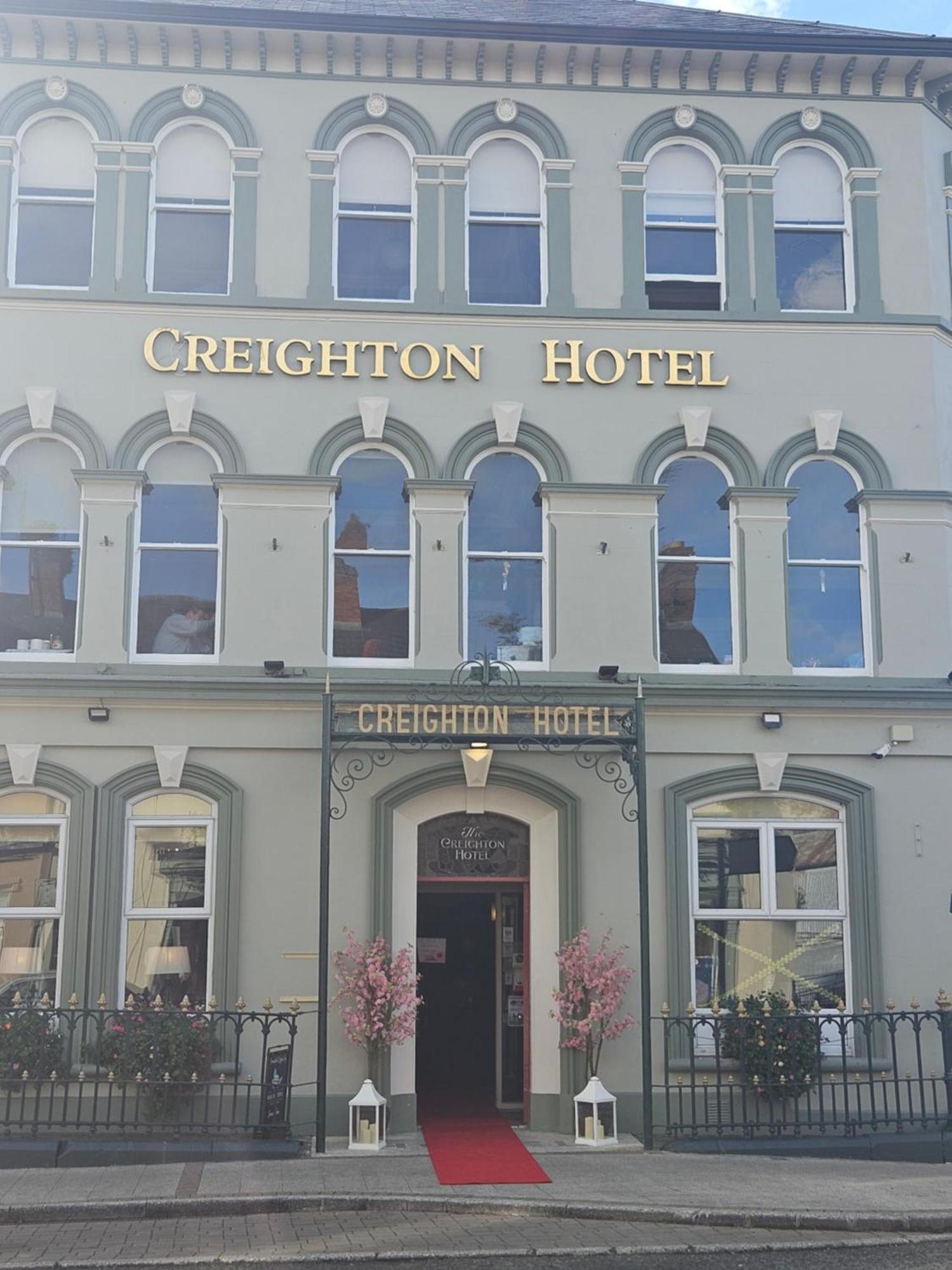 Creighton Hotel Clones Kültér fotó
